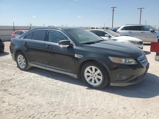 2011 Ford Taurus SE