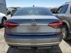 2019 Volkswagen Passat SE R-Line