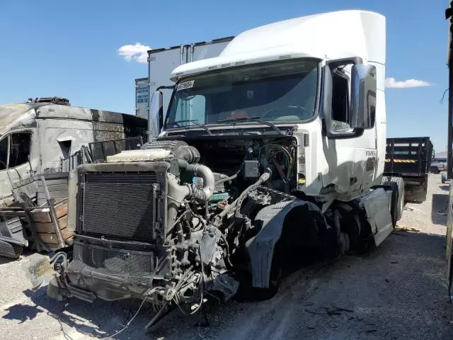 2012 Volvo VN VNL