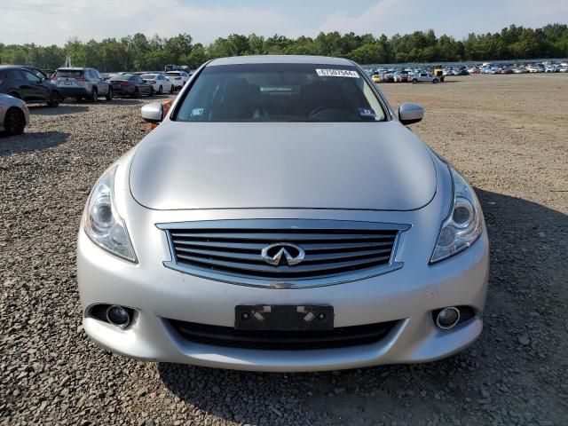 2015 Infiniti Q40