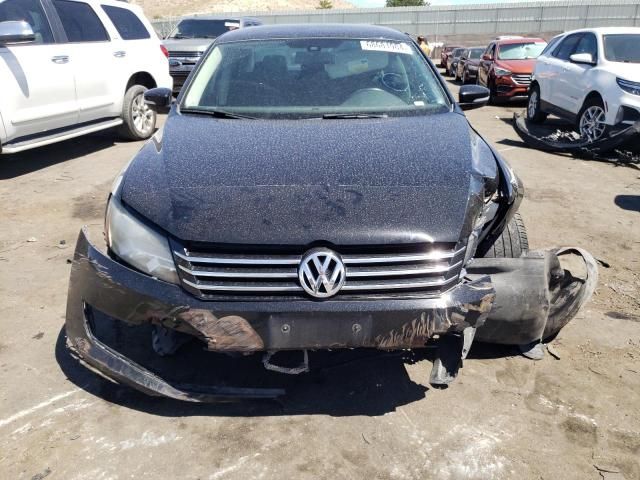 2014 Volkswagen Passat SE