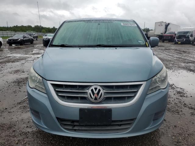 2010 Volkswagen Routan SEL