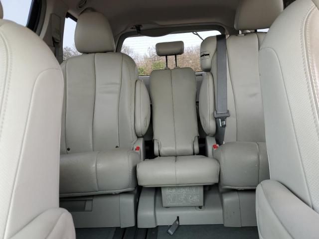 2013 Toyota Sienna XLE