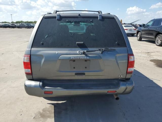 2004 Nissan Pathfinder LE