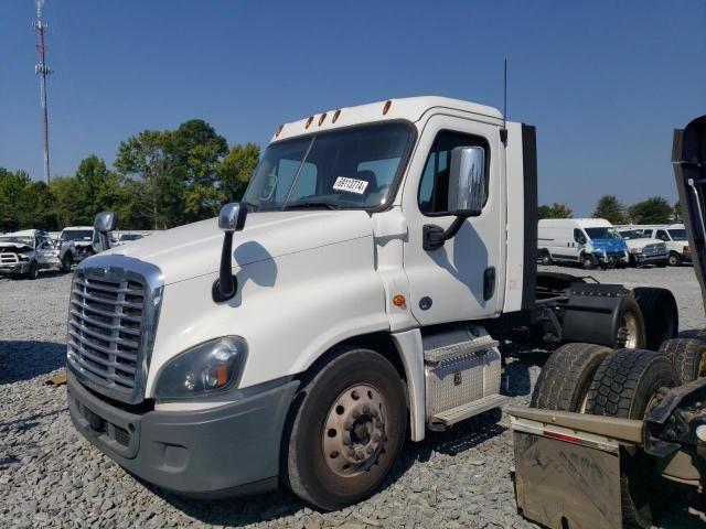 2019 Freightliner Cascadia 125