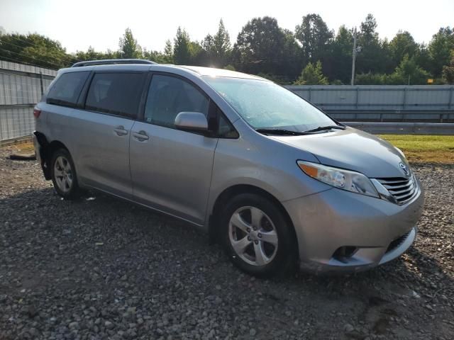 2015 Toyota Sienna LE