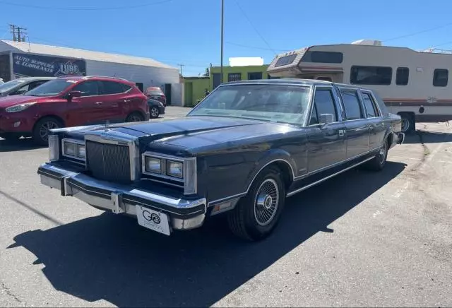 1982 Lincoln Town Car