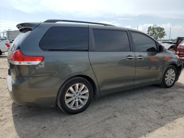 2012 Toyota Sienna XLE