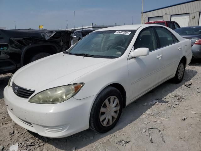 2005 Toyota Camry LE