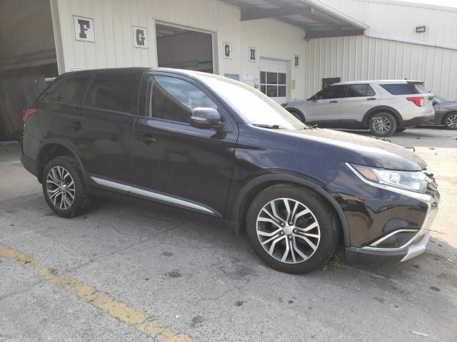 2017 Mitsubishi Outlander SE