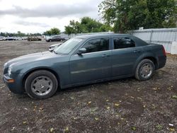 Vehiculos salvage en venta de Copart London, ON: 2005 Chrysler 300 Touring