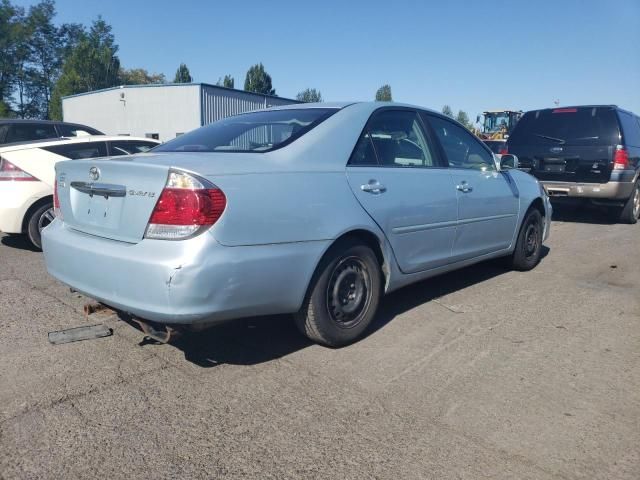 2005 Toyota Camry LE