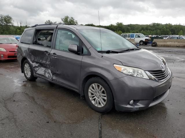 2011 Toyota Sienna XLE