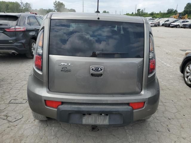 2011 KIA Soul +