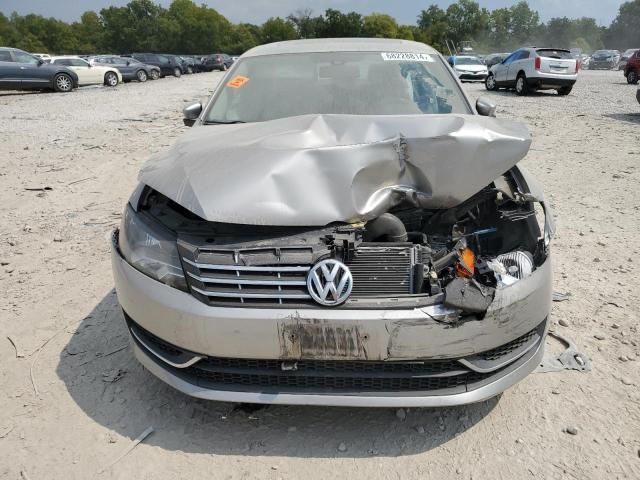 2014 Volkswagen Passat SE