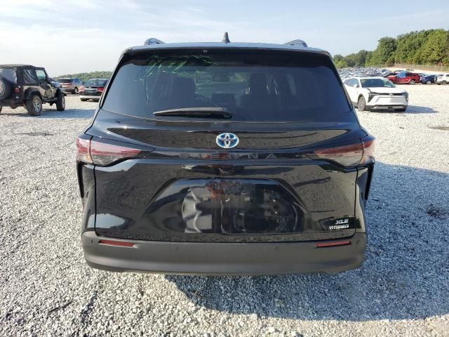 2023 Toyota Sienna XLE