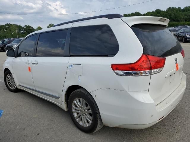 2014 Toyota Sienna XLE