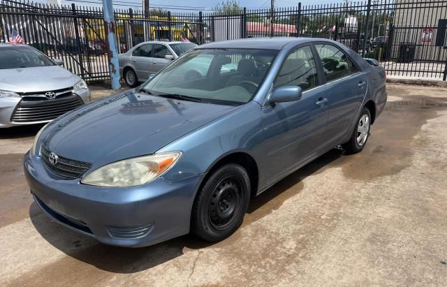 2004 Toyota Camry LE