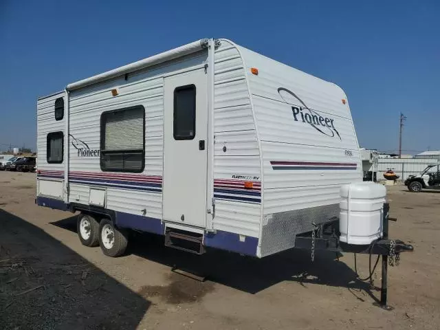 2005 Fleetwood Pioneer