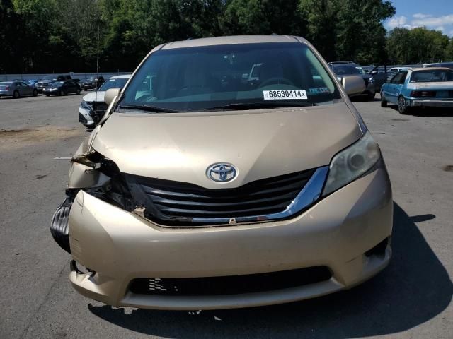 2011 Toyota Sienna LE