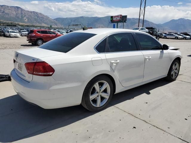 2013 Volkswagen Passat SE