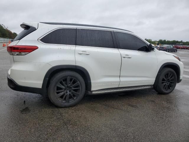 2018 Toyota Highlander SE