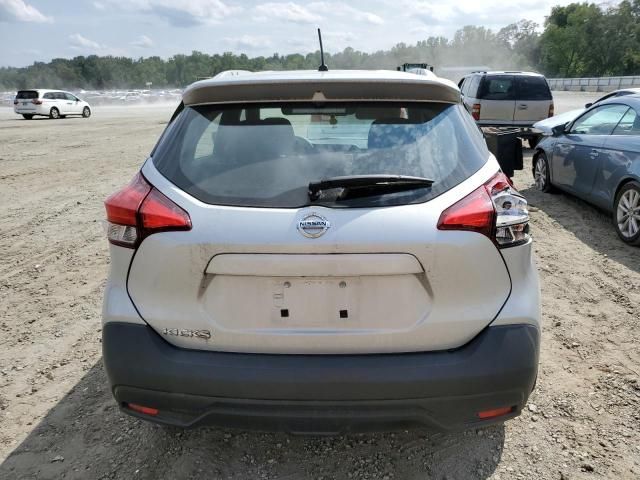 2019 Nissan Kicks S