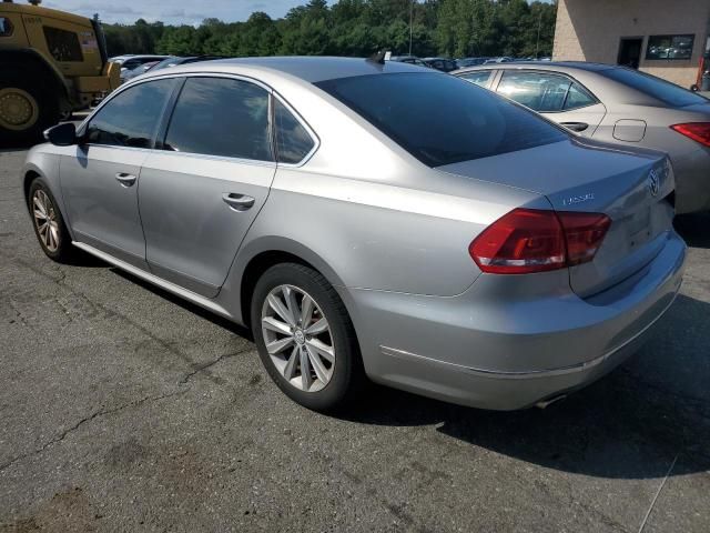 2012 Volkswagen Passat SEL