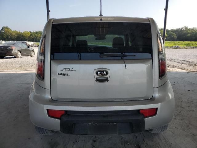 2010 KIA Soul +