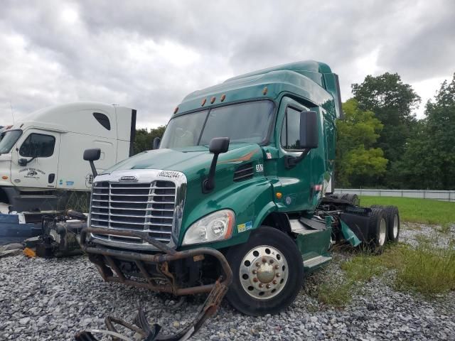 2018 Freightliner Cascadia 113