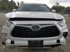 2022 Toyota Highlander Hybrid XLE