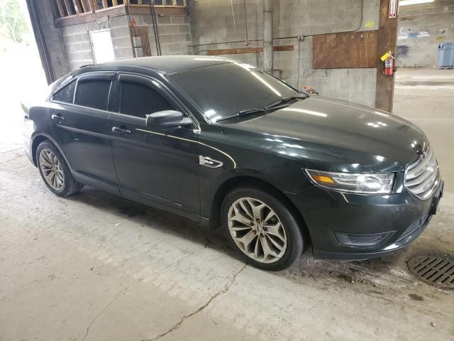 2014 Ford Taurus SE