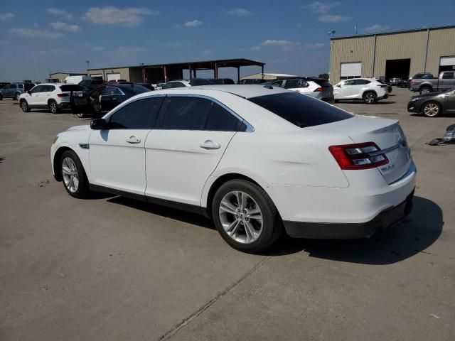 2016 Ford Taurus SE