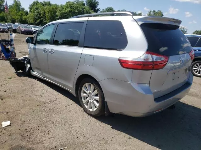 2017 Toyota Sienna XLE