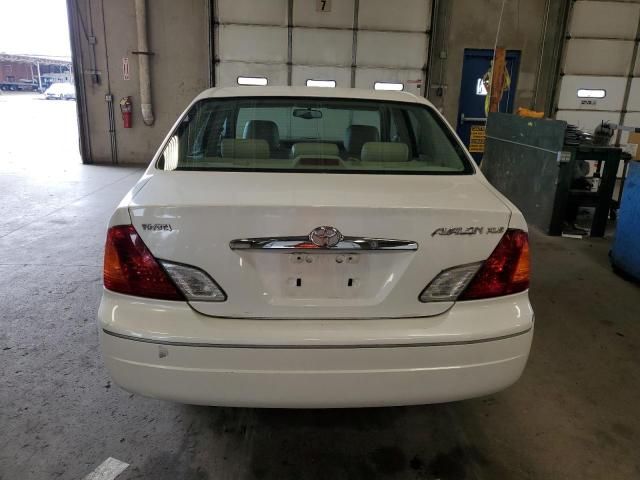 2000 Toyota Avalon XL