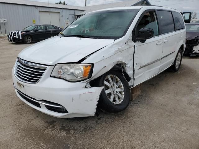 2014 Chrysler Town & Country Touring