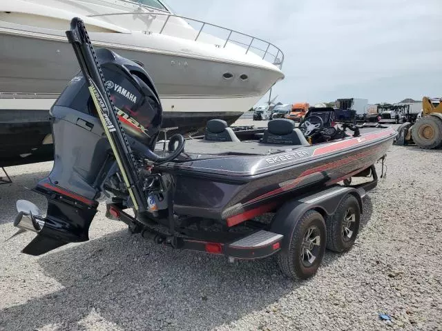 2017 Skeeter Boat