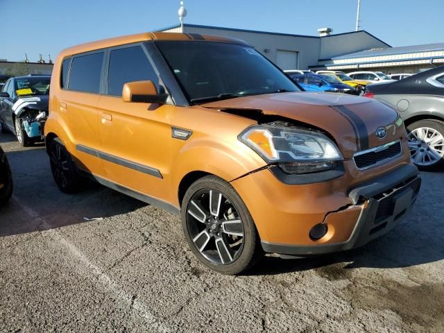 2010 KIA Soul +