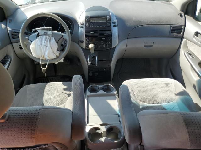 2006 Toyota Sienna CE