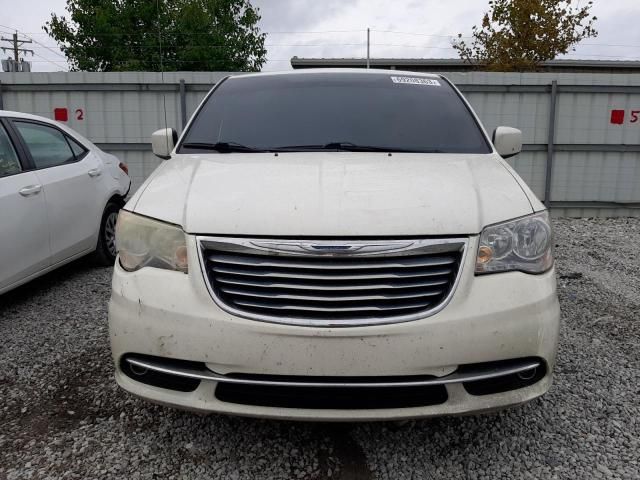 2013 Chrysler Town & Country Touring