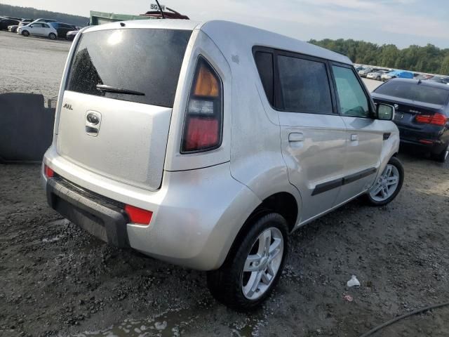 2010 KIA Soul +