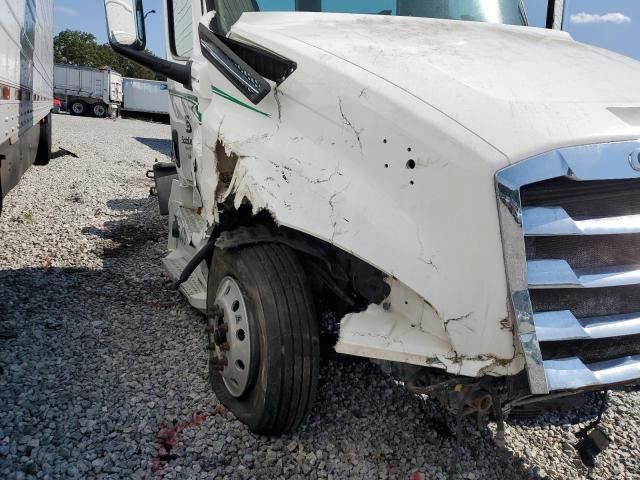 2020 Freightliner Cascadia 126