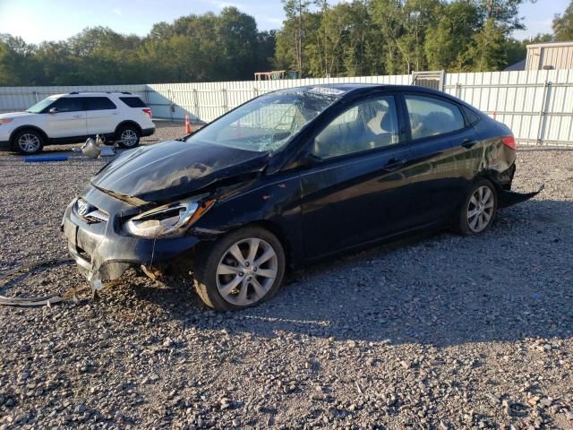 2012 Hyundai Accent GLS