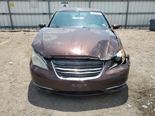 2013 Chrysler 200 LX