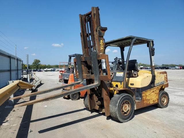 2010 Yale Forklift