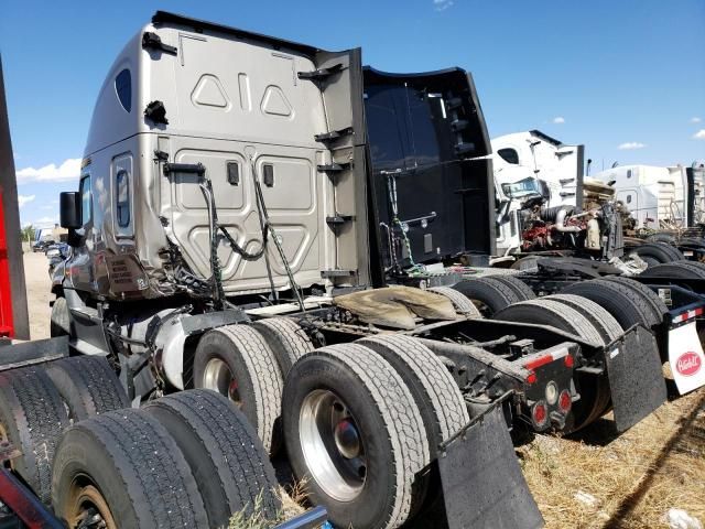 2017 Freightliner Cascadia 125