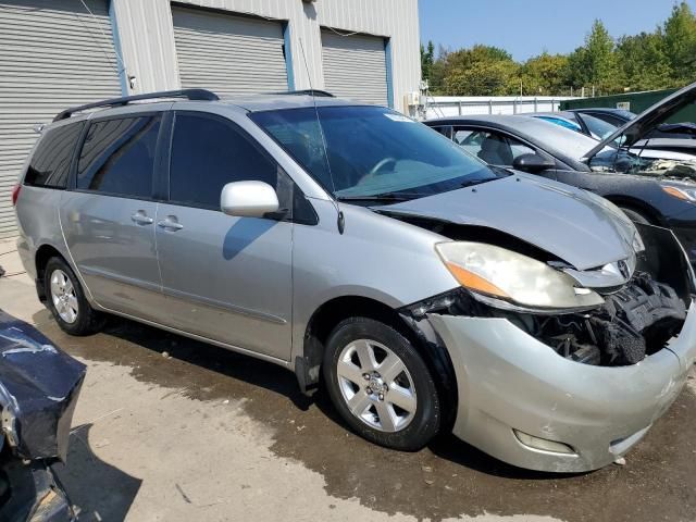 2008 Toyota Sienna XLE