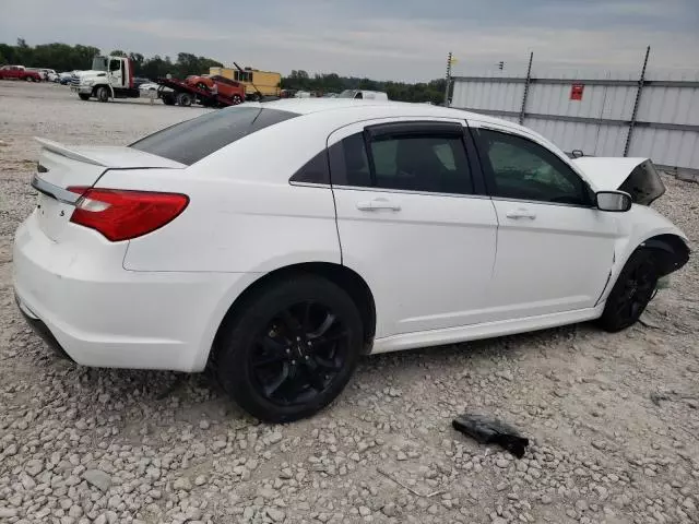 2013 Chrysler 200 Limited