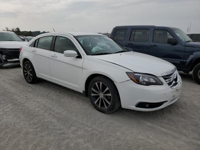 2014 Chrysler 200 Limited