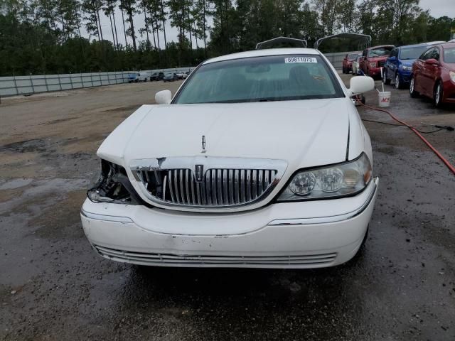 2007 Lincoln Town Car Signature